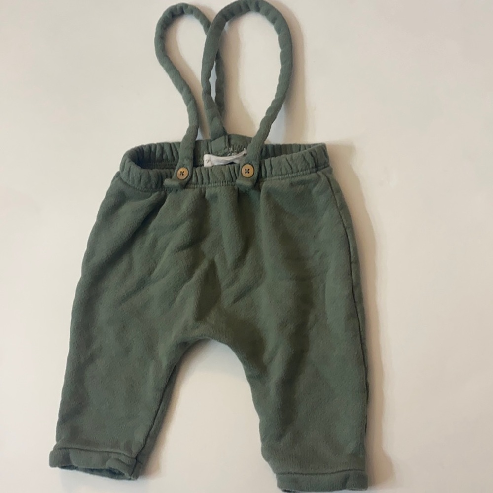 Super cute baby overalls from Zara